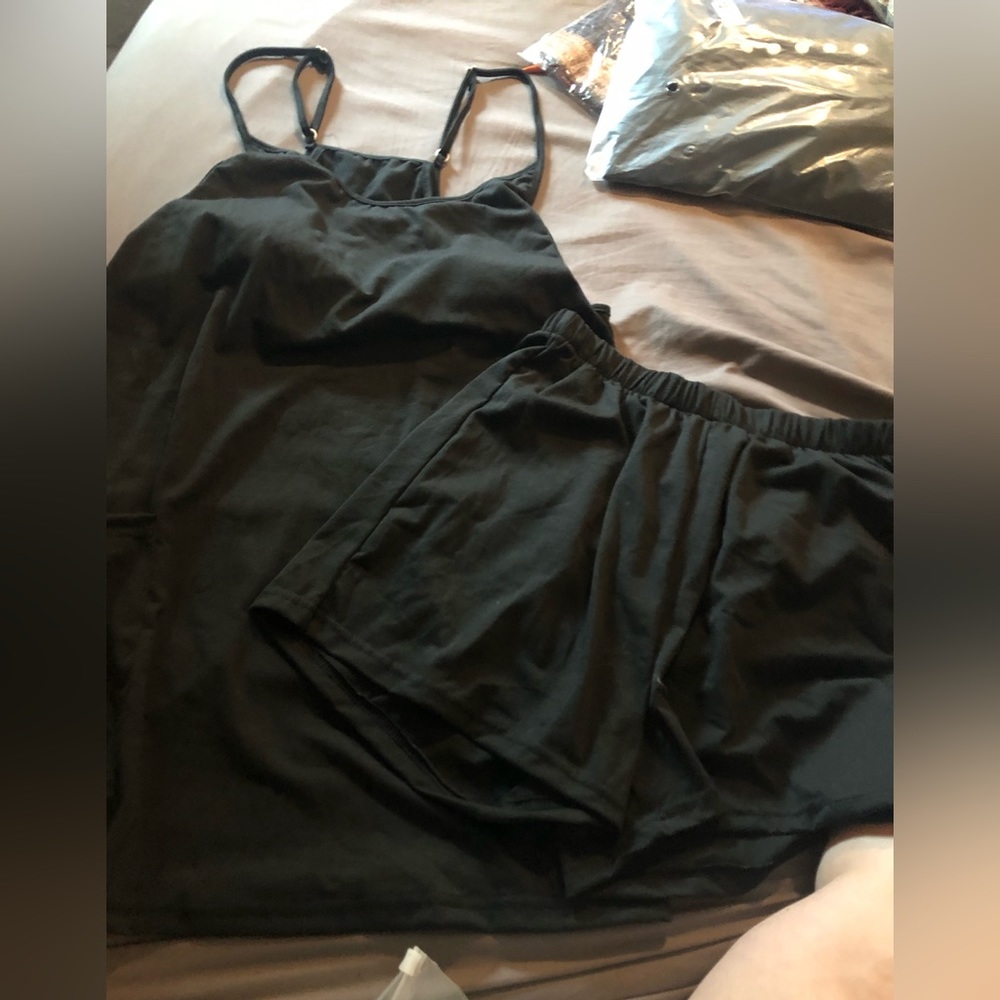 Women’s 2 piece outfit